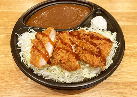 とりかつカレー（道産若鶏使用）